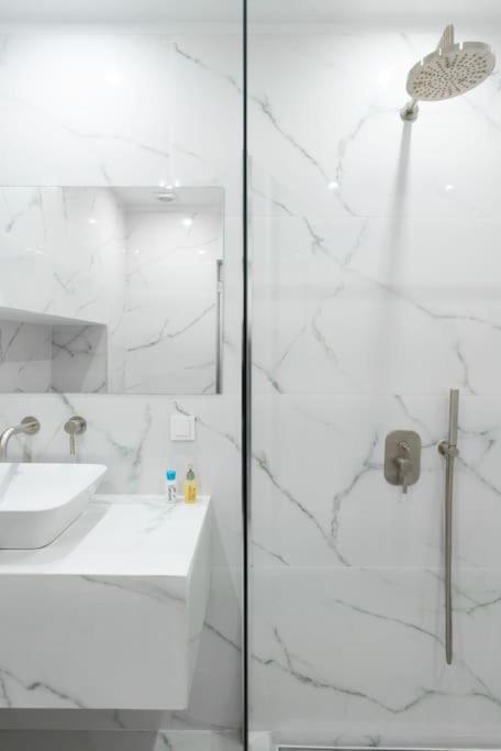 Cute, Bright And Cozy Flat 5 Min Walk To Acropolis Apartment เอเธนส์ ภายนอก รูปภาพ