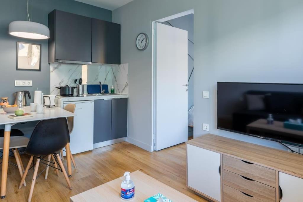Cute, Bright And Cozy Flat 5 Min Walk To Acropolis Apartment เอเธนส์ ภายนอก รูปภาพ